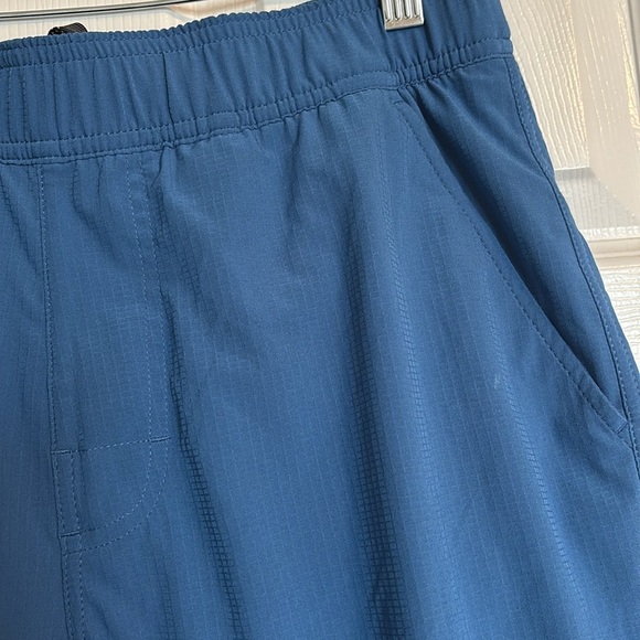 Prana men’s blue lined 8” inseam athletic shorts size small - Picture 3 of 9